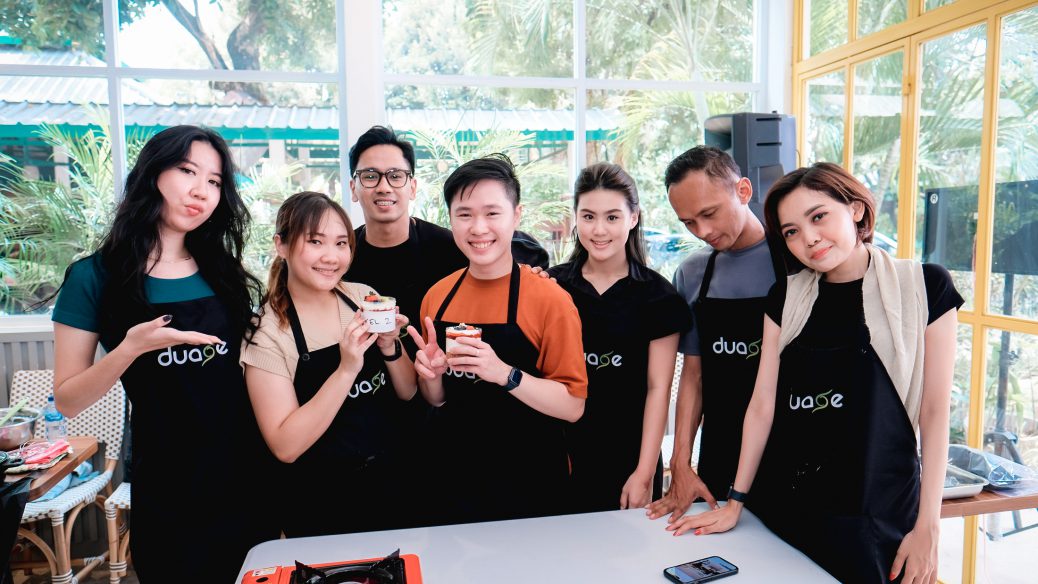 Christian Dior - Membangun team dengan kontes memasak