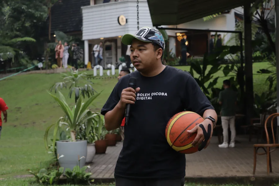 Lost in Bandung - Angkot Race