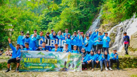 Dari Trekking Menjadi Team Experience