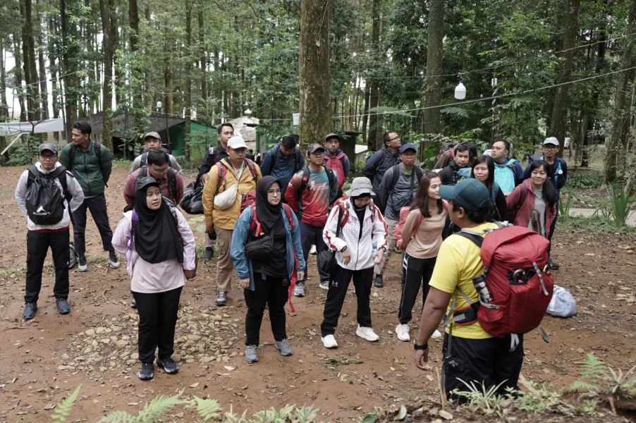 Leadership Tidak Dibangun di Ruang Meeting