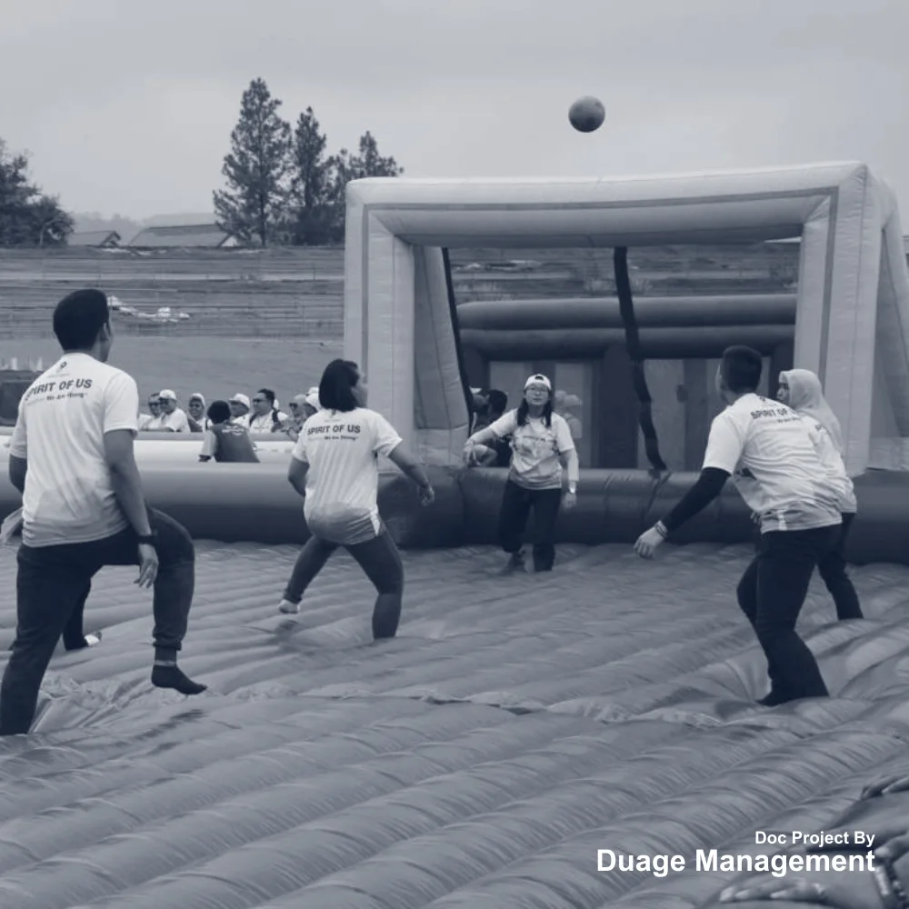 Inflatable Clash - 5 Inflatable Clash